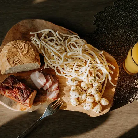 Nocleg ze śniadaniem Gordonówka Grand- Blisko Basenów Termalnych Rezerwuj Już Dziś- Nie Przegap Okazji! 3*